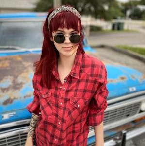 Meet your Posher, Victoria